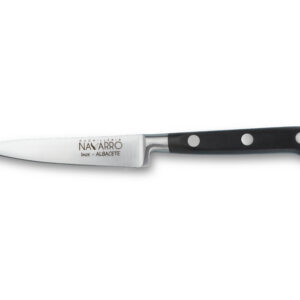 Cuchillo pelador de acero inoxidable Cuchillería Navarro con mango negro ergonómico.