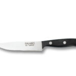 Cuchillo chuletero de sierra Cuchillería Navarro con mango negro.
