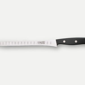 Cuchillo jamonero con alveolos Cuchillería Navarro, hoja de acero inoxidable con hueco de aire, mango negro remachado, fabricado en Albacete