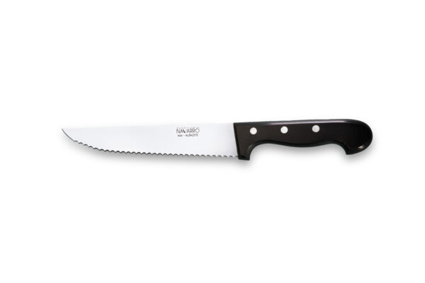 Cuchillo panero profesional con hoja dentada de acero inoxidable y mango ergonómico negro fabricado por Cuchillería Navarro en Albacete.