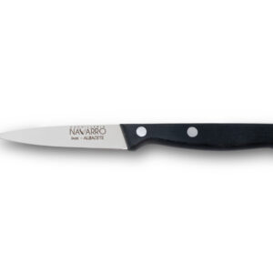 Cuchillo pelador de acero inoxidable Cuchillería Navarro con mango negro.